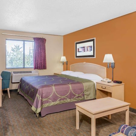 Готель Super 8 By Wyndham Charlotte/Amusement Park Area Екстер'єр фото